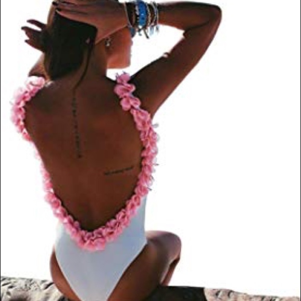 Swimsuit with pink flowers